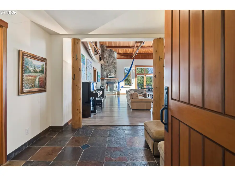 13537 Fielding Rd, Lake Oswego, OR 97034 - Image #3