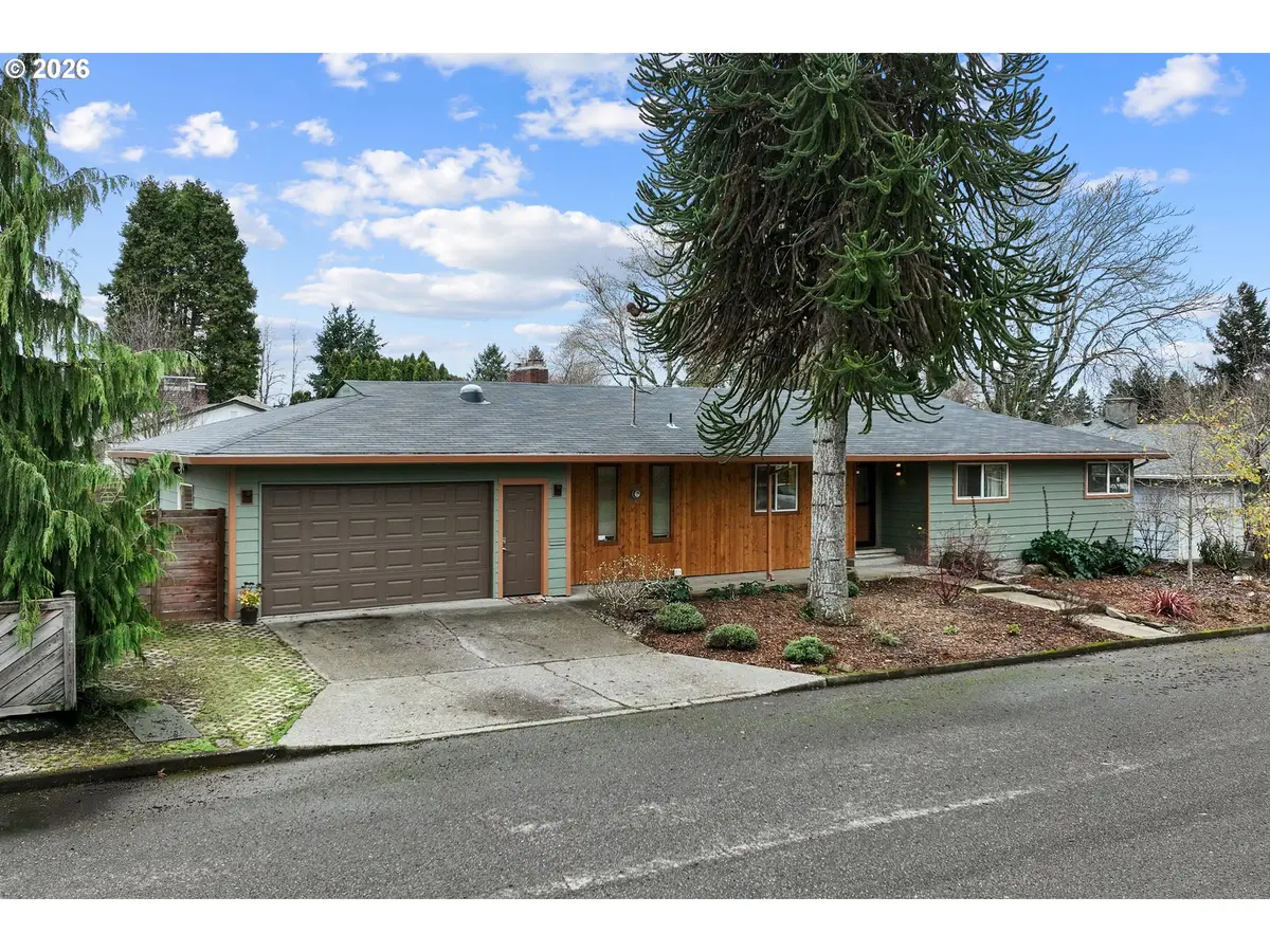 10644 NE Russell Ct, Portland, OR 97220 - Image #1