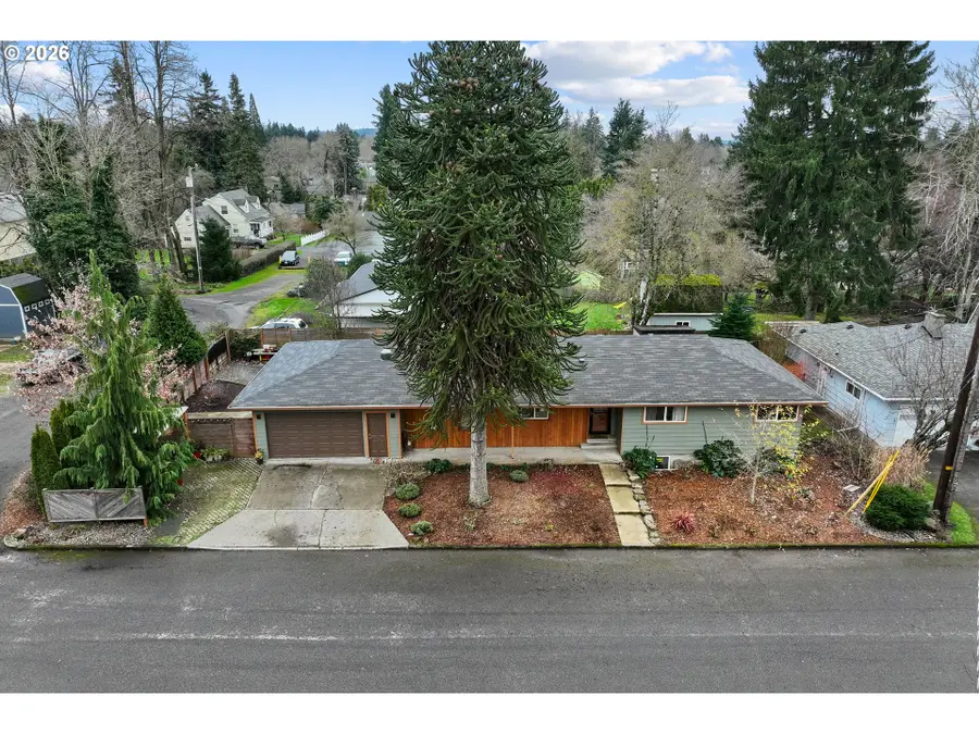 10644 NE Russell Ct, Portland, OR 97220 - Image #2