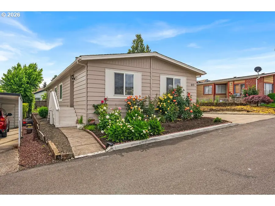 841 SW Liberty Bell Dr, Beaverton, OR 97006 - #2