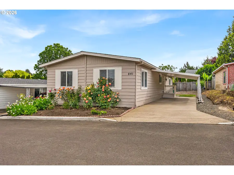 841 SW Liberty Bell Dr, Beaverton, OR 97006 - #3