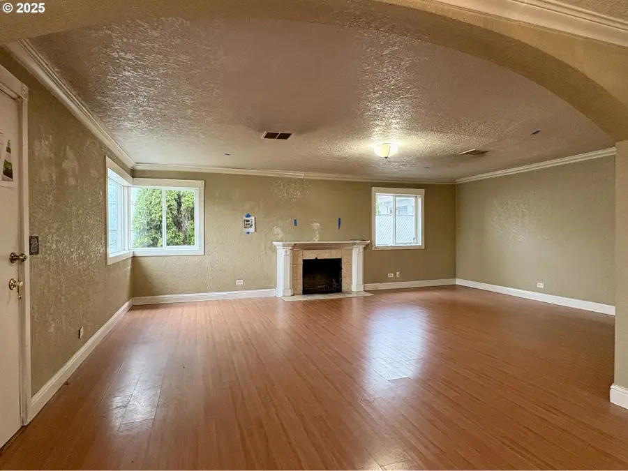 12305 SW 7th St, Beaverton, OR 97005 - Image #3