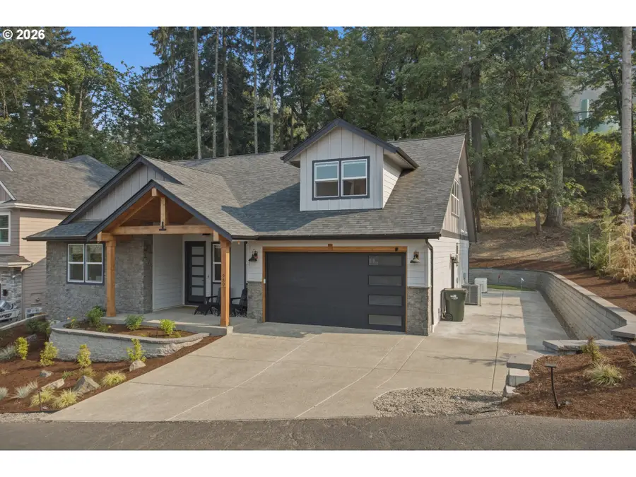 980 S 66th Pl, Springfield, OR 97478 - #3