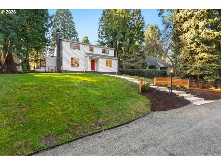 381 S Palatine Hill Rd, Portland, OR 97219 - Image #3