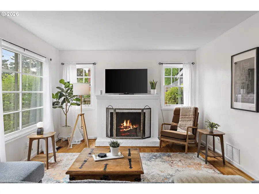 4505 NE 40th Ave, Portland, OR 97211 - #2