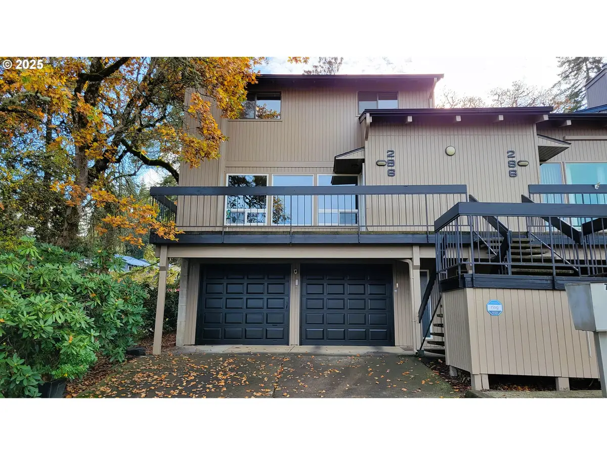 296 Woodridge Dr, Eugene, OR 97405 - Image #1