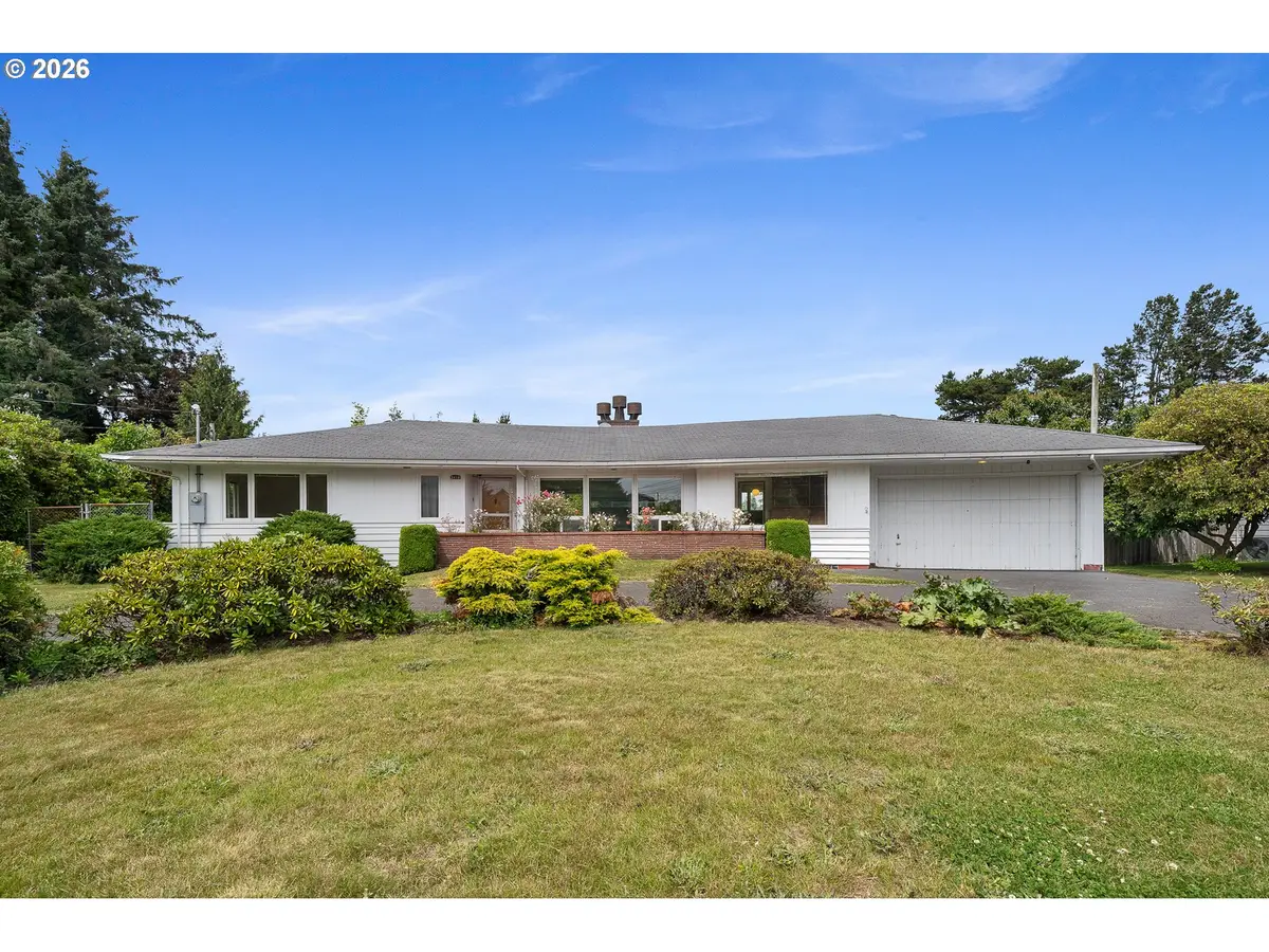 2418 1st St, Tillamook, OR 97141 - #1