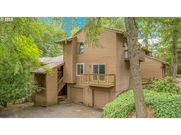 218 Cervantes #B, LakeOswego, OR 97035
