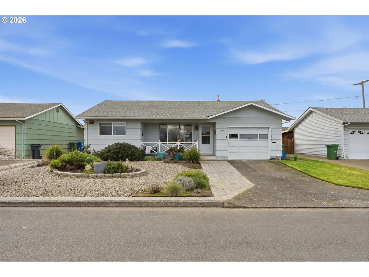 1841 Umpqua Rd, Woodburn, OR 97071 - #1