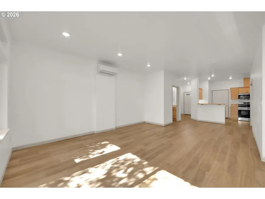 1726 32nd St, Florence, OR 97439 - #3