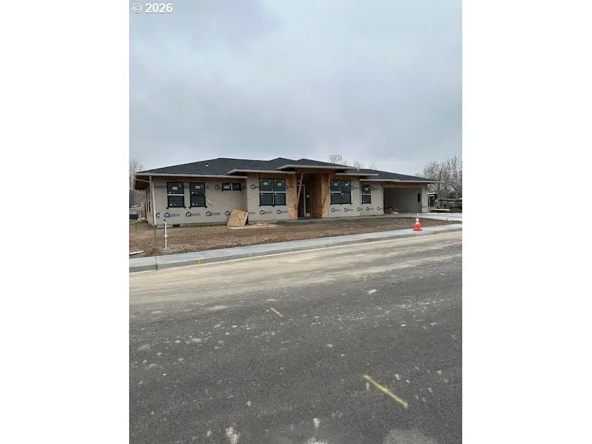 904 SW 43rd St, Pendleton, OR 97801 - Image #2