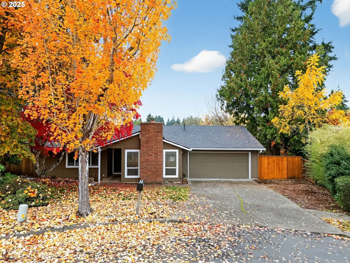 21565 SW Alsea Ct, Tualatin, OR 97062 - Image #1