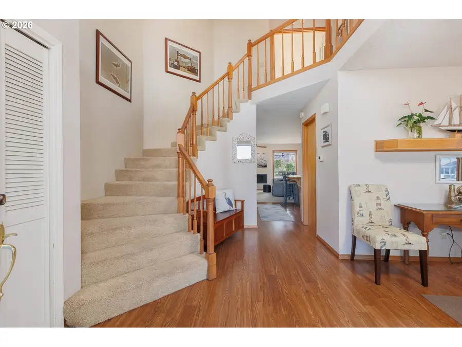 573 NW 54th Ct, Newport, OR 97365 - Image #2