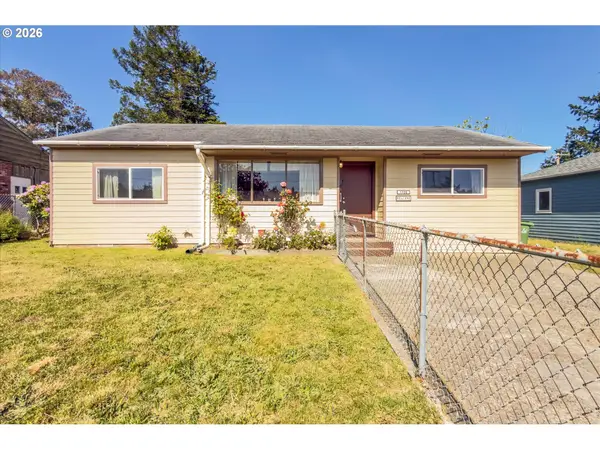 1726 Johnson St, NorthBend, OR 97459