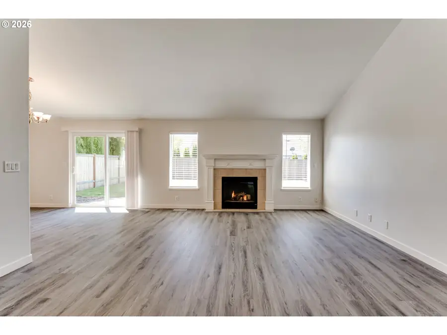 6084 Rombauer Rd, Eugene, OR 97402 - #2