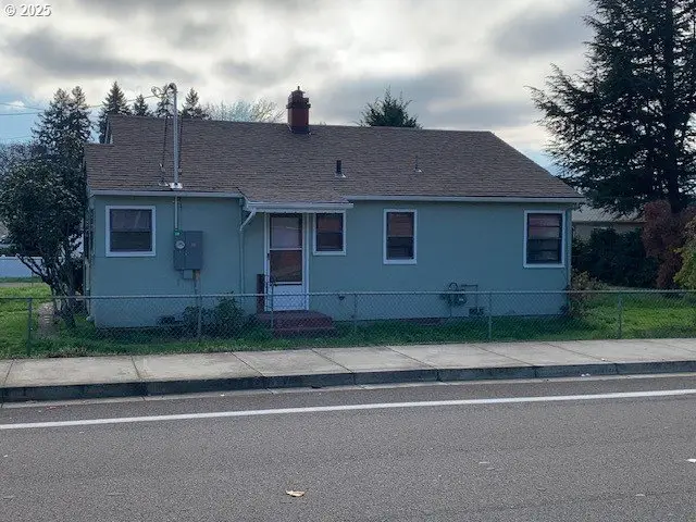 1672 NW Dogwood St, Roseburg, OR 97471 - Image #3