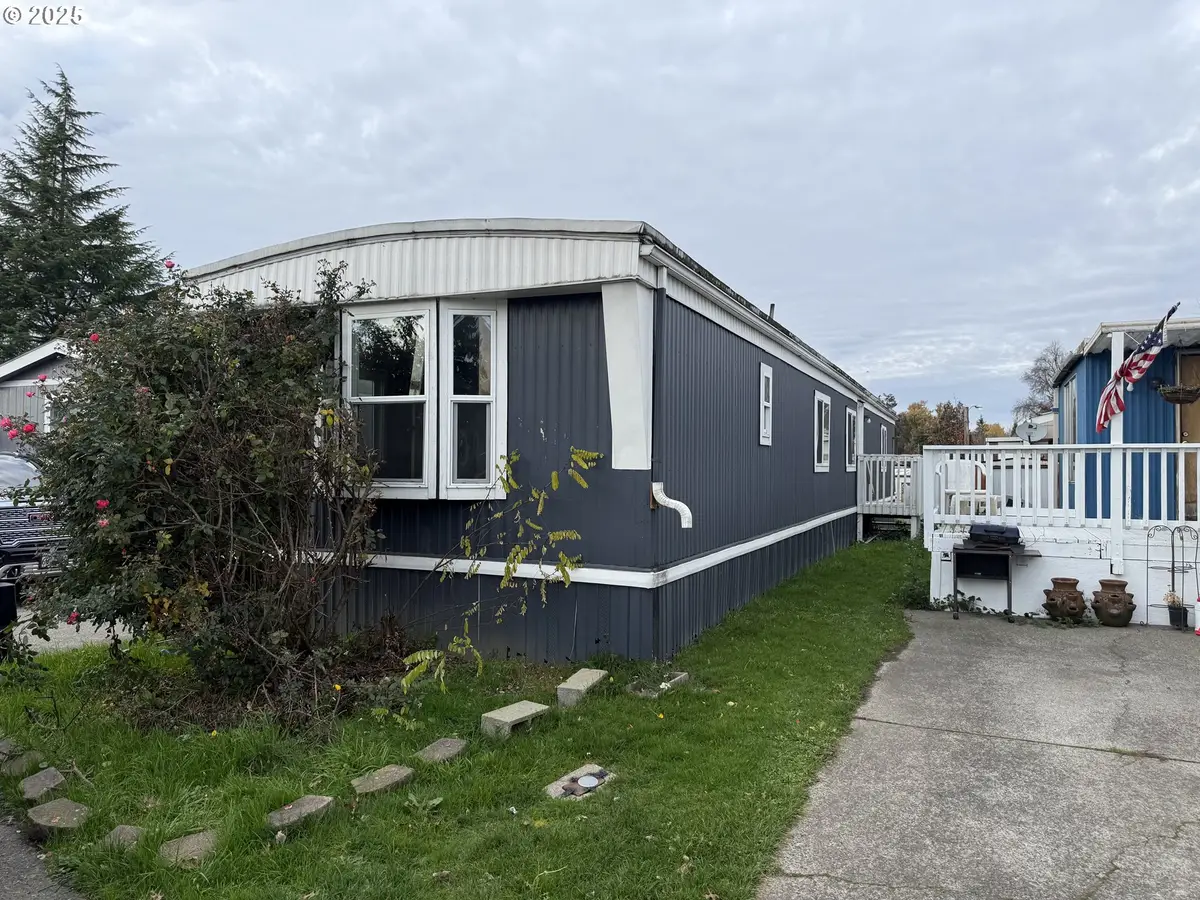 9000 NE M L King Blvd #88, Portland, OR 97211 - Image #1