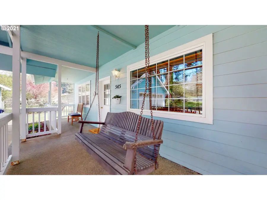 545 Hassett St, Brookings, OR 97415 - #2