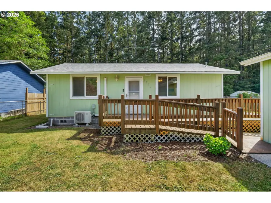 1716 194th St, Long Beach North Beach Peninsula, WA 98631 - #3