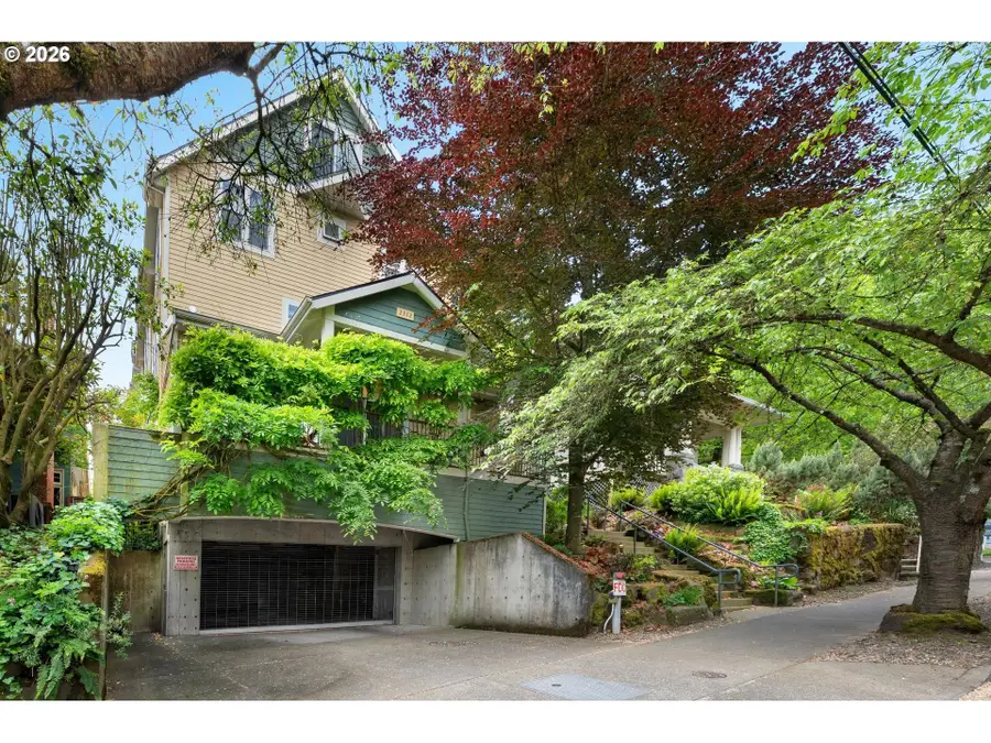 2372 NW Glisan St #6, Portland, OR 97210 - #3