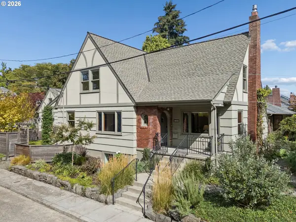 1403 SE Rex St, Portland, OR 97202