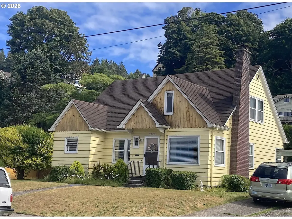 3647 Duane St, Astoria, OR 97103 - #1