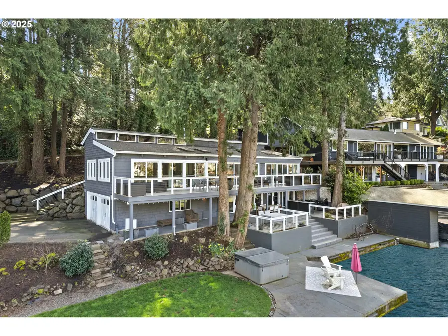 3220 Southshore Blvd, Lake Oswego, OR 97034 - #2