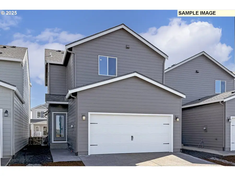 1161 Parkside Ave, Woodburn, OR 97071 - Image #2