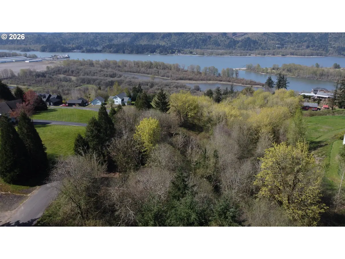 420 Topeka Rd, Kelso, WA 98626 - #1