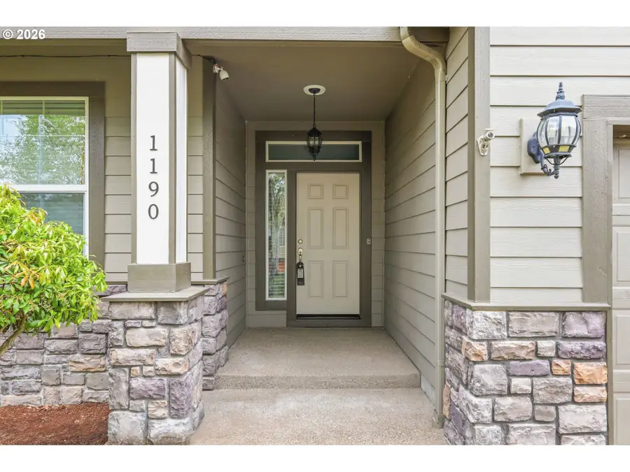 1190 Peascod Dr, Eugene, OR 97402 - #3