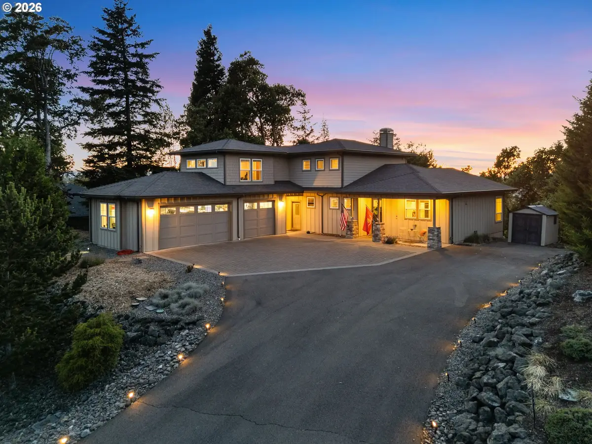 1196 Southridge Way, Roseburg, OR 97470 - #1
