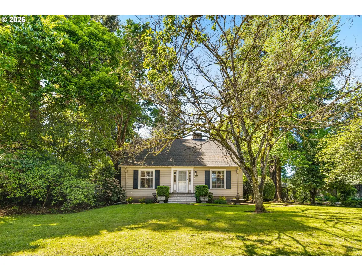337 NE 28th Ave, Hillsboro, OR 97124 - #1