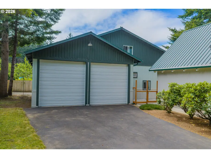 83340 Spruce Ln, Florence, OR 97439 - #2
