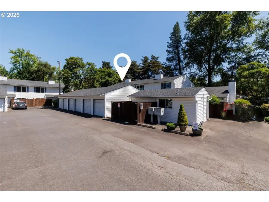 28740 SW Parkway Ave, Wilsonville, OR 97070 - #3