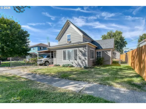 323 E Van Buren St, Athena, OR 97813