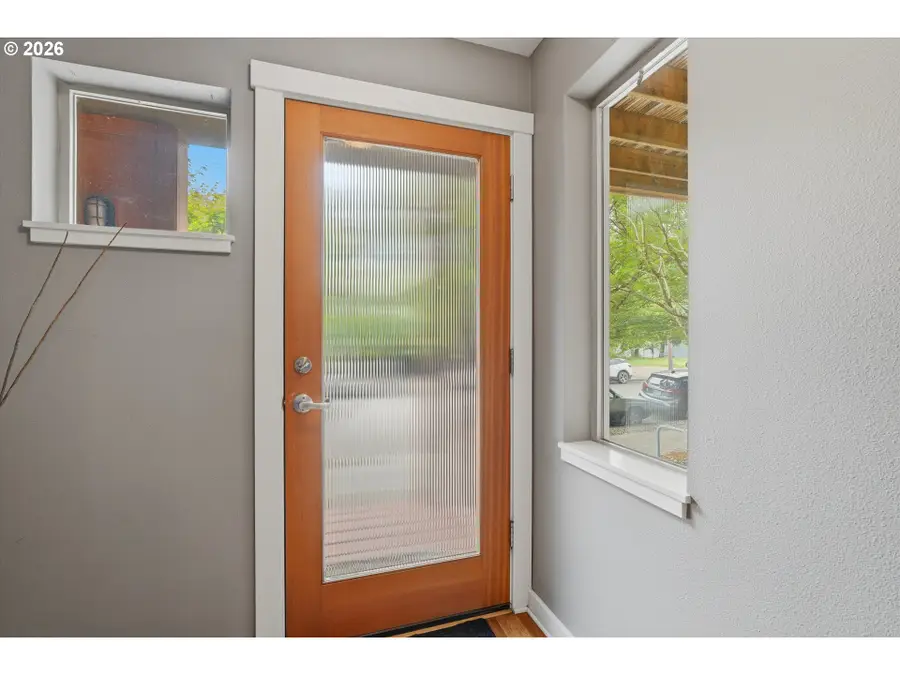 1051 N Fremont St, Portland, OR 97227 - #2