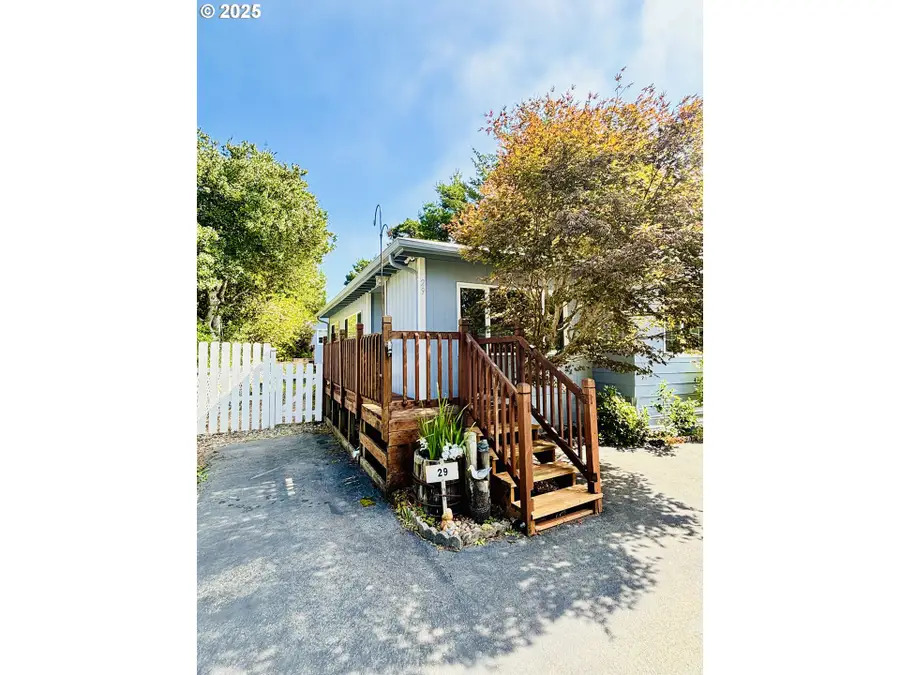 1600 E Rhododendron Dr #29, Florence, OR 97439 - Image #3