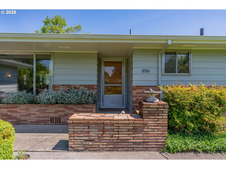 1016 NE 10th Ave, Hillsboro, OR 97124 - #3