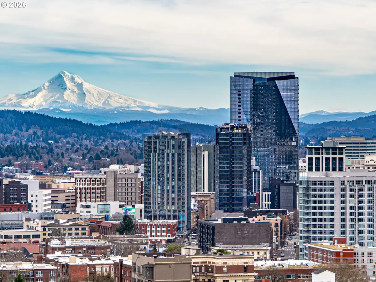 550 SW 10th Ave #2108, Portland, OR 97205 - #1