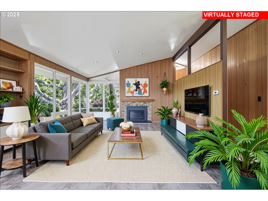 2075 SE Palmblad Rd, Gresham, OR 97080 - Image #2