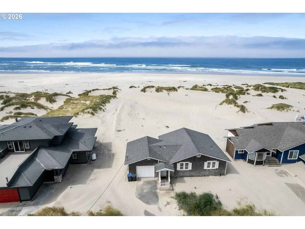 122 NW Oceania Dr, Waldport, OR 97394 - #1