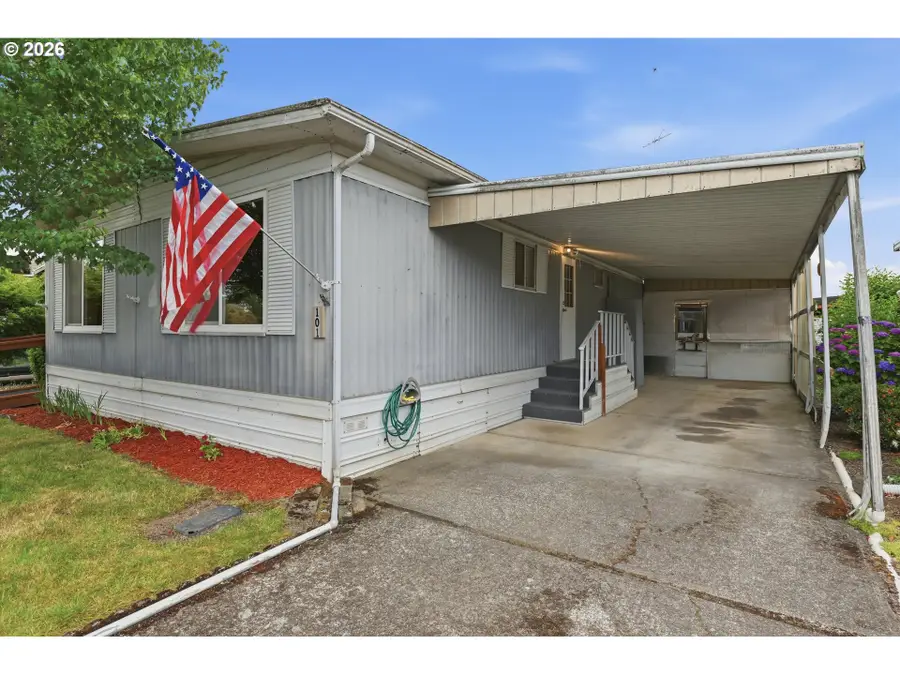 2902 E 2nd St #101, Newberg, OR 97132 - #3
