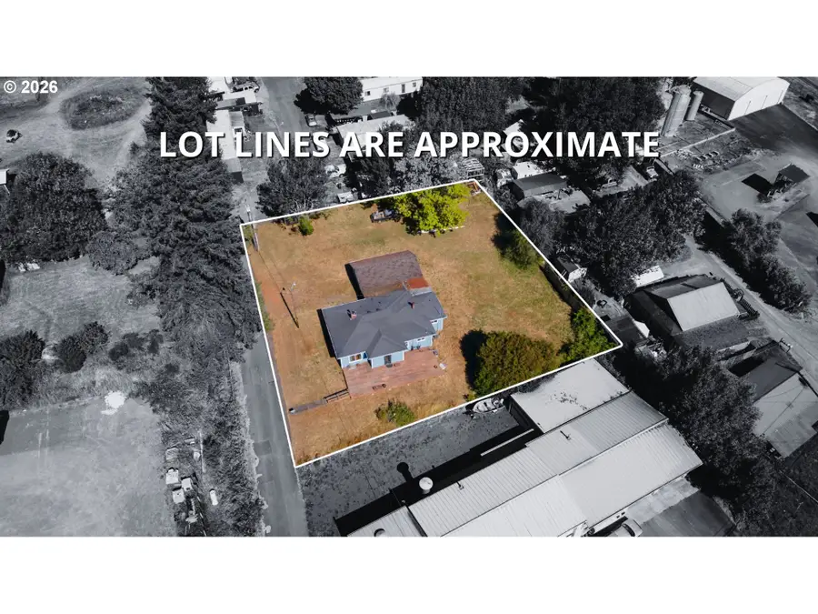 1825 Roseburg Rd, Myrtle Point, OR 97458 - #3
