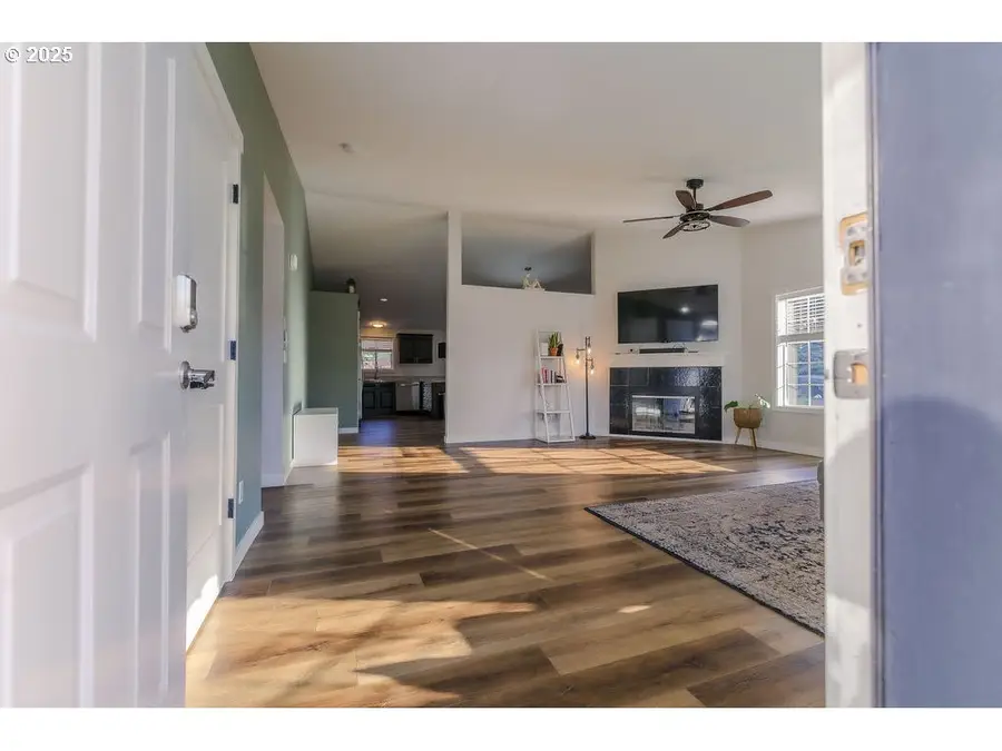 1600 NW 3rd St, Battle Ground, WA 98604 - Image #3