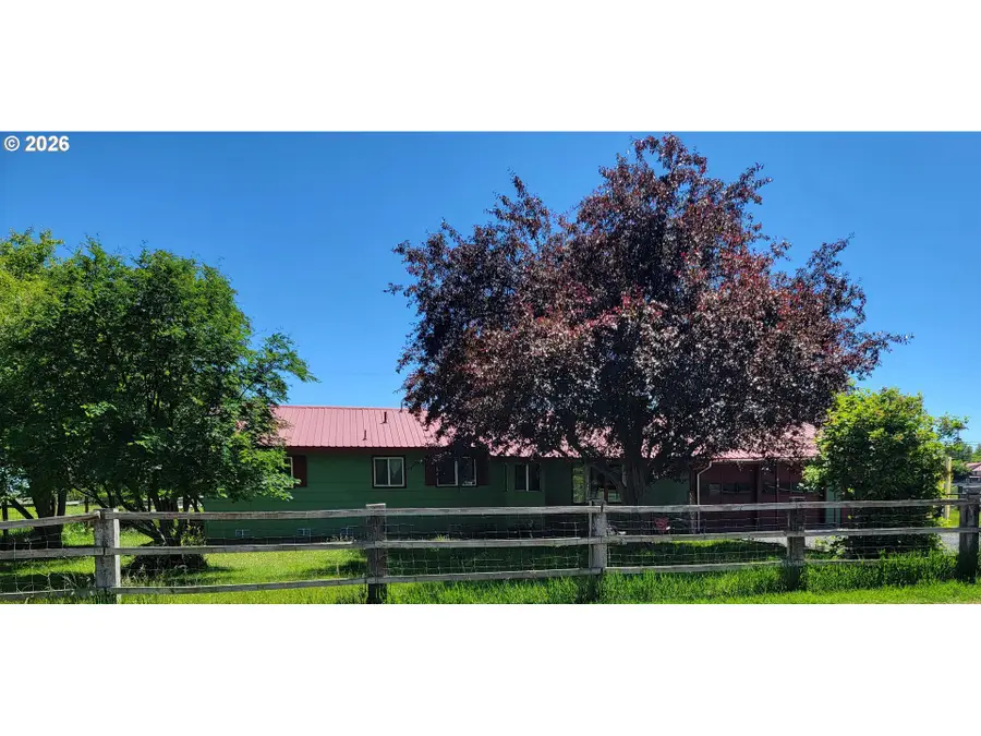 819 E Madison St, Burns, OR 97720 - #3
