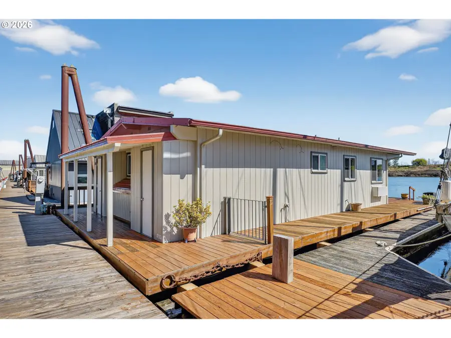 24800 NW St Helens Rd #L10, Portland, OR 97231 - #2