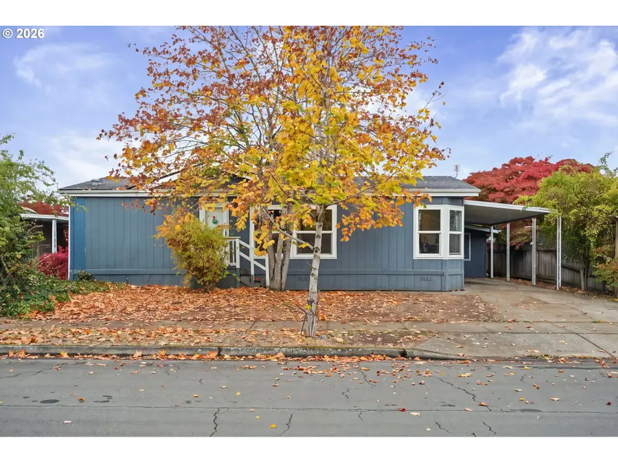606 Scotts Glen Dr, Springfield, OR 97477 - #2