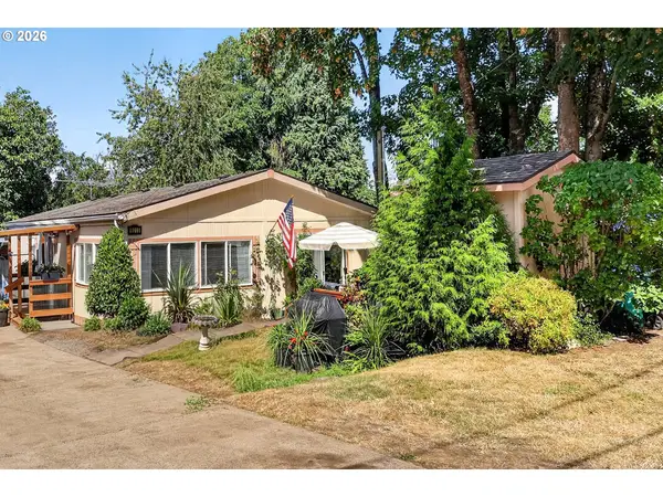 9015 NE Sumner St, Portland, OR 97220