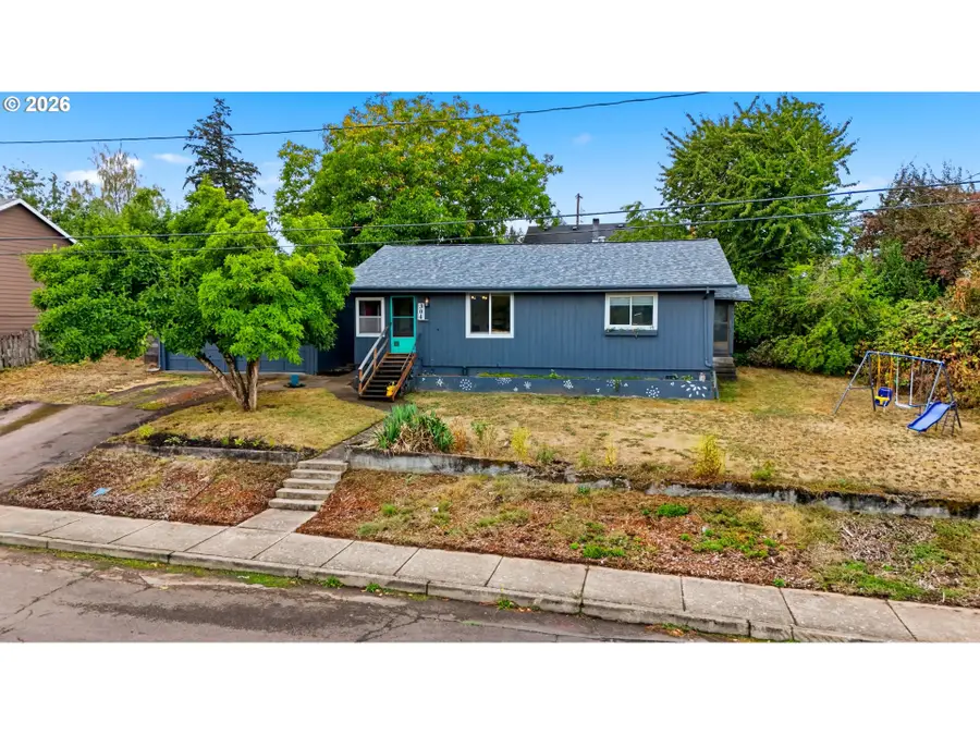 304 2nd St, Gaston, OR 97119 - #3