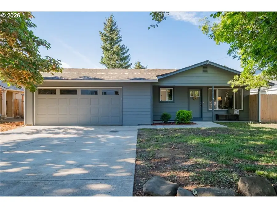 261 SE Dimick St, Dallas, OR 97338 - #2